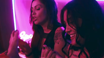 Fuck my wet pussy with your lovely foot