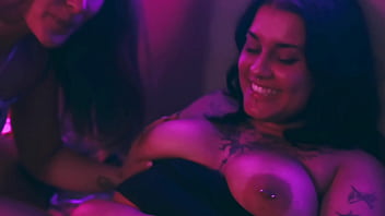 Fuck my wet pussy with your lovely foot