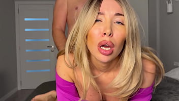 Milf wanted to fuck with a yoga trainer