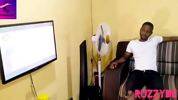 Elle se fait bien enculée