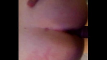 Peguei minha amiga brincando e entrei pra abrir a bunda dela