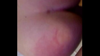 Peguei minha amiga brincando e entrei pra abrir a bunda dela