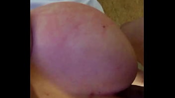 Peguei minha amiga brincando e entrei pra abrir a bunda dela