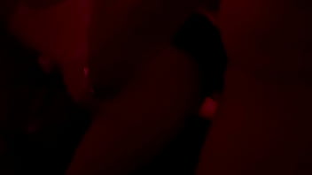 Novinha no swing de plug e dei minha bucetinha