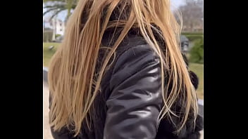 N'oublies pas que je suis la milf la plus chaude et la plus sal ope de