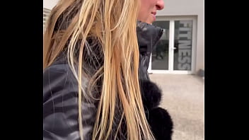 N'oublies pas que je suis la milf la plus chaude et la plus sal ope de