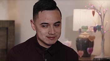 Playing truth or dare got really interesting today with my stepsister i dared her to show me her pussy and well she did and much more than that