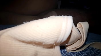 Bella argentina ninfómana haciendo horas extras