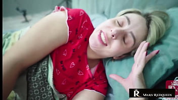 Pov presente do marido corno gift from the cuckolded husband