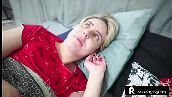 Pov presente do marido corno gift from the cuckolded husband