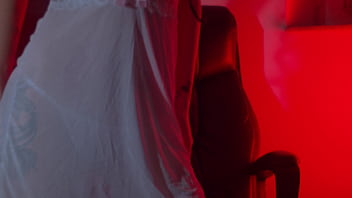 Horny milf love to tease