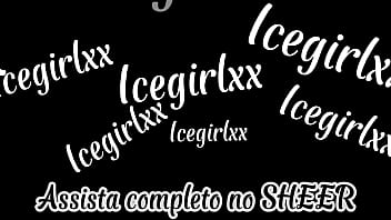 Esfreguei o pau dele ate ele gozar no meu peitinho gostoso assista completo no sheer