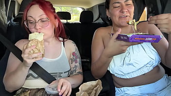Mukbang tacobell eating