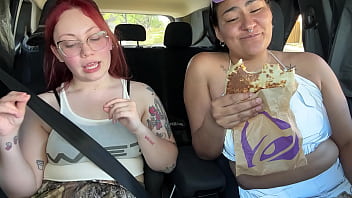 Mukbang tacobell eating