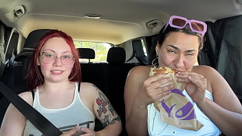 Mukbang tacobell eating