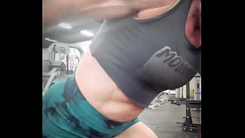 Strong af yet graceful #goals hope you’re having an awesome saturday