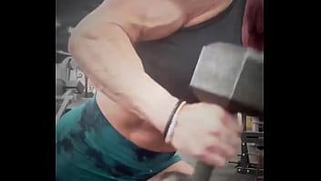 Strong af yet graceful #goals hope you’re having an awesome saturday