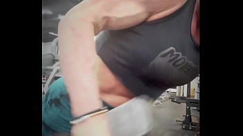 Strong af yet graceful #goals hope you’re having an awesome saturday