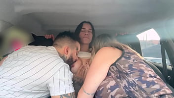 Uber Pega Passageira Novinha Que Acabou De Completar 18 Anos Siliconada Com Seu Marido E Acabam Fazendo Uma Putaria Dentro Do Carro Em São Paulo Buceta Mollhada thumbnail