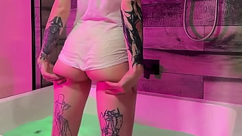 ** clip available **slow motion ass jiggling & wet t shirt dunking included available on #manyvids & #clips4