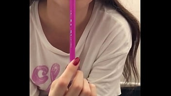 Me Aburrí Y Juego Conmigo Misma thumbnail