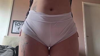 Couldn’t ignore my cameltoe in my white leggings… so i filmed it Couldn’t ignore my cameltoe in my white leggings… so i filmed it