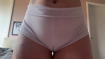 Couldn’t ignore my cameltoe in my white leggings… so i filmed it