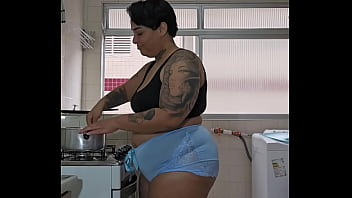 Depois de fazer morango do amor eu vou cair de boca na buceta dela