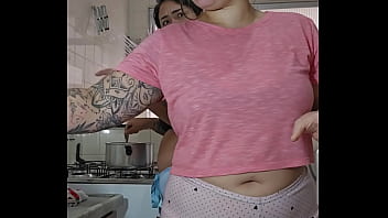 Depois de fazer morango do amor eu vou cair de boca na buceta dela