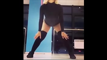 Girls twerk sexy super