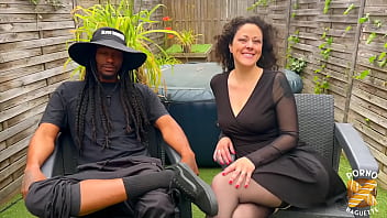 Stella et pam deux coquines se partageant une bite