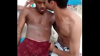 Elias Da Fenicia Mandando Ver Em Gramado Alto thumbnail