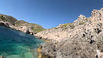 Goldenshowers by the sea