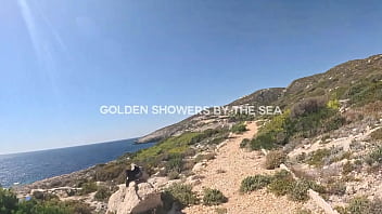 Goldenshowers by the sea