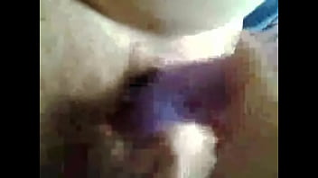 This thot masterbating