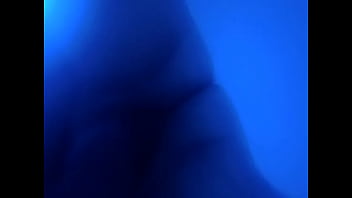 Il me prend dans la piscine désolé de la qualité bisous à tous