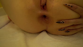 Teen kami yammy toying her tight asshole