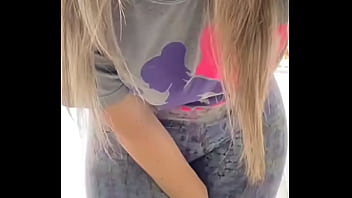 Casada loira safada que trai o marido