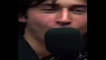 Comi ela e ela disso isso