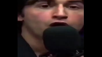 Comi ela e ela disso isso