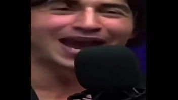 Comi ela e ela disso isso