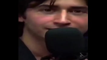 Comi ela e ela disso isso