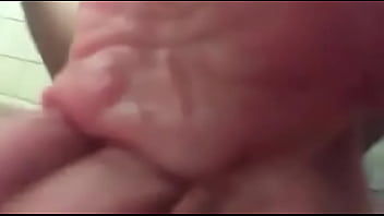 Mi esclava se viene para mi