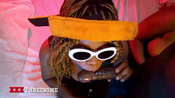 Xxx threesome i didn't know that my hijab roommate can handle a cock like this