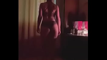 Танец перед сексом русской сучки thumbnail