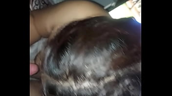 Morena chupando y cojiendo