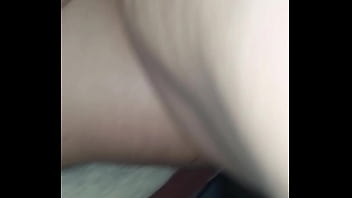 Morena chupando y cojiendo