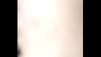 Morena chupando y cojiendo