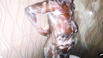 Beautiful ebony girl taking a sexy bath see fresh pussy