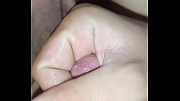 Mulher corno não deixou goza dentro foi por pouco que safada delícia